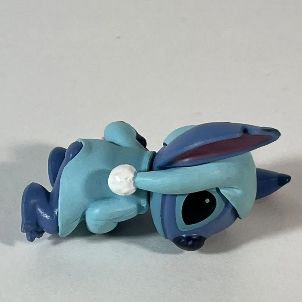 Disney’s Lilo & Stitch - Stich 2” PVC Figure - Bedtime Stitch